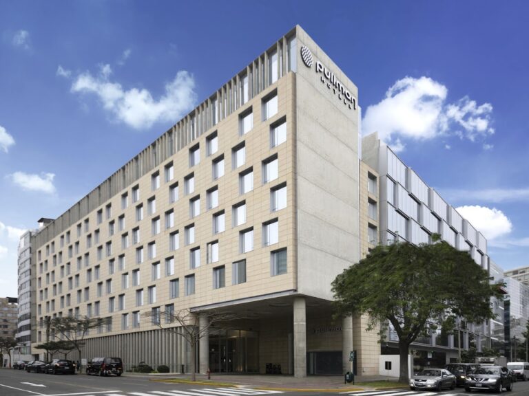 Exterior del Hotel Pullman Lima San Isidro